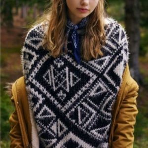 Urban Outfitters Ecoté patterned fuzzy sweater, size XS.